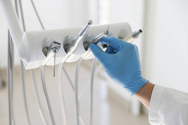 Professional Tooth Extraction technician working in Buhler, KS